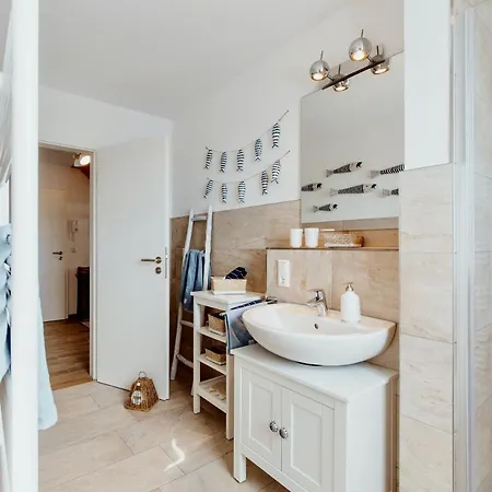 Ostseeblau Apartment Zingst